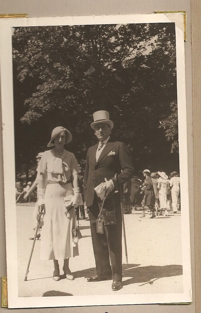 Jean Galezowski aux courses, accompagné